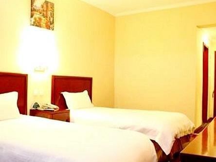 Greentree Inn Shandong Qingdao Railway Station Zhanqiao Yacht Wharf Express Extérieur photo