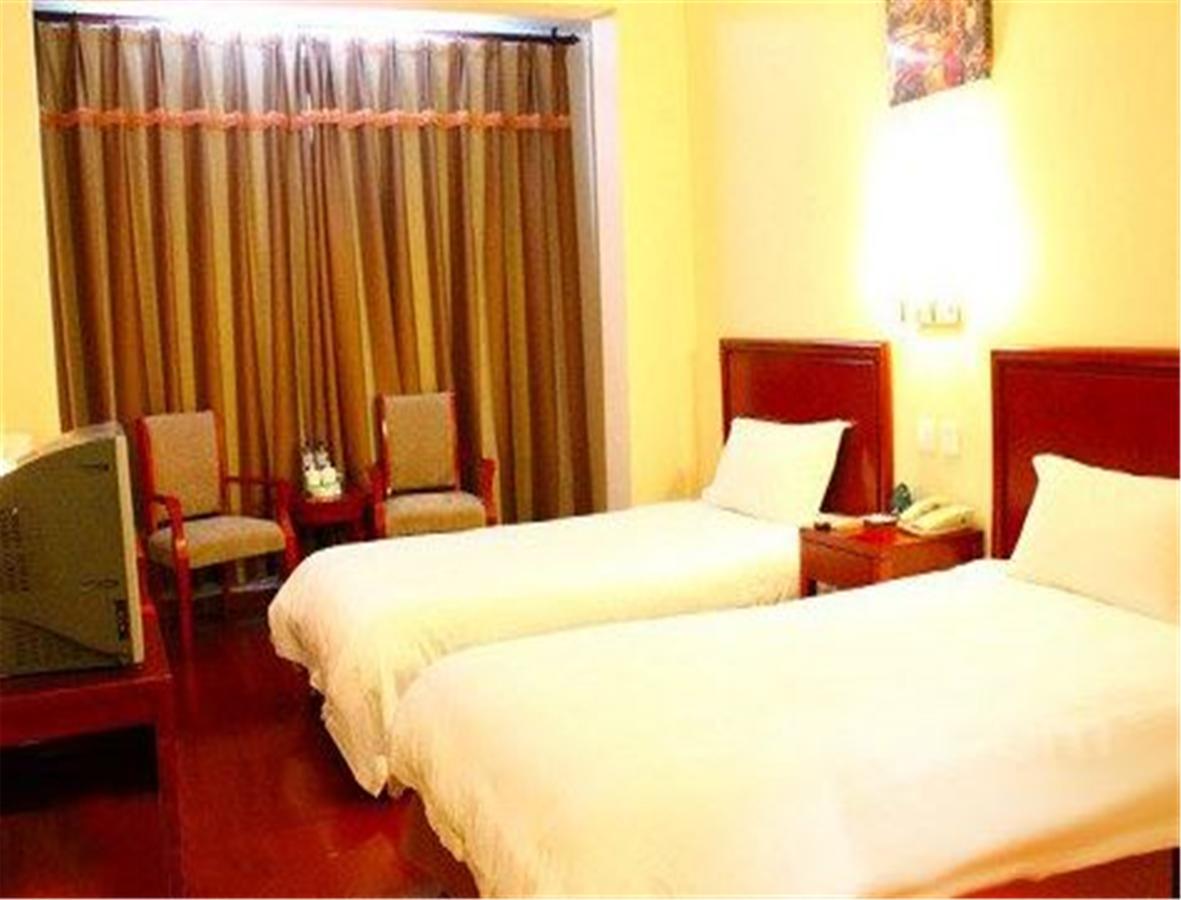 Greentree Inn Shandong Qingdao Railway Station Zhanqiao Yacht Wharf Express Extérieur photo